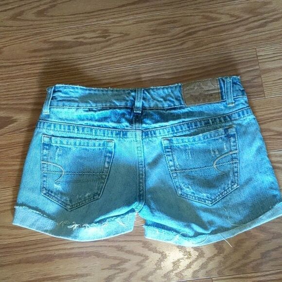 American Eagle distressed shorts Sz 2 - Picture 5 of 6